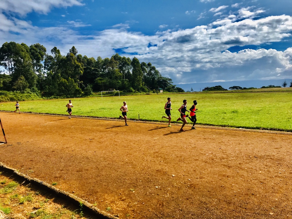 parti in kenya con runningzen